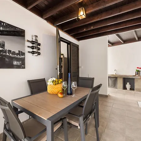 Apartmán Montana Con Piscina Privada Y Bbq *