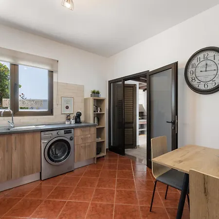 Apartmán Montana Con Piscina Privada Y Bbq *